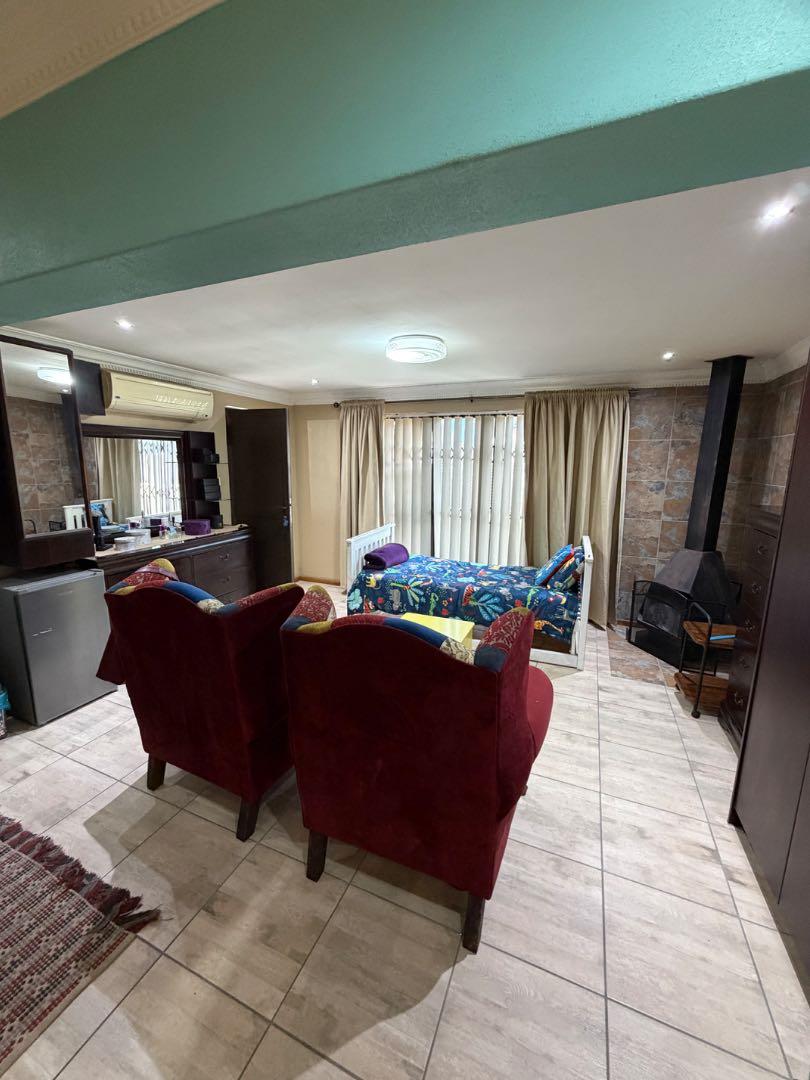 5 Bedroom Property for Sale in Elim Western Cape